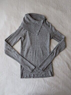 early 2000's takeout sweater